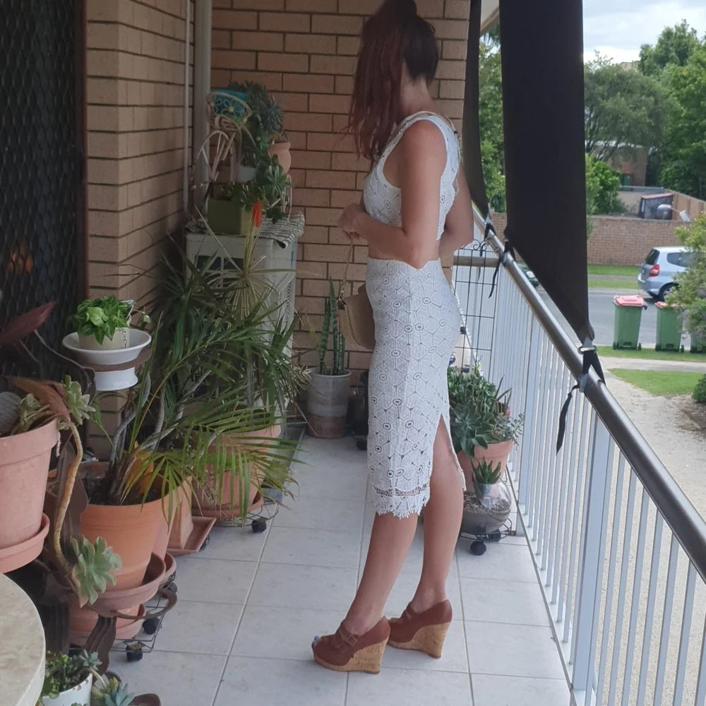 Absolutely Gorgeous Set Skirt and Crop Top - Picture 7 of 12